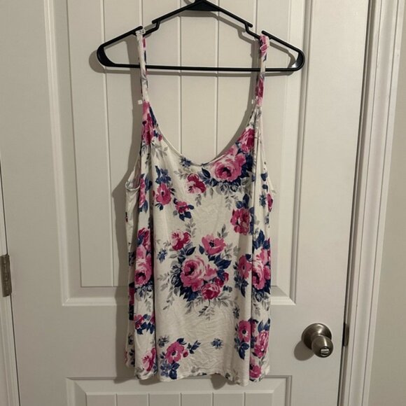 Torrid Floral Tank. Good Condition. - Picture 1 of 5